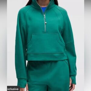 Lululemon Scuba Oversized Funnel-Neck Half Zip in green size xs/s